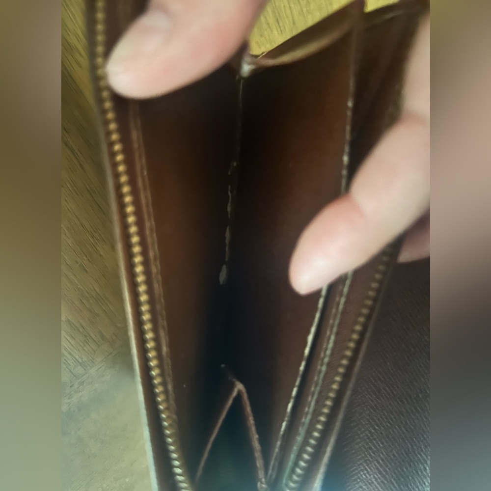 Louis Vuitton monogram compact wallet - Picture 8 of 11